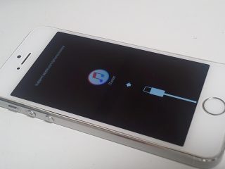 iPhone 逝く !?