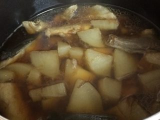 ブリのアラ煮を作る