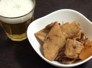 ブリのアラ煮を作る