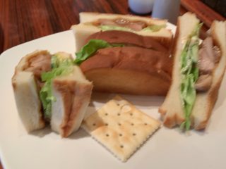 本日は落語配信