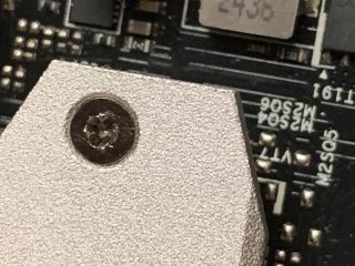 ネジをなめた…