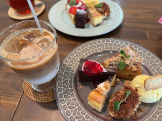 cake & cafe tenteko でスイーツ三昧