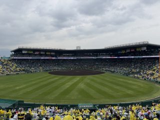 今日は雨の甲子園で今期初勝利！