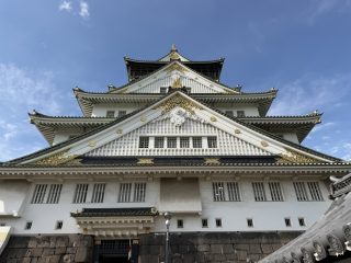 大阪城天守閣へ…