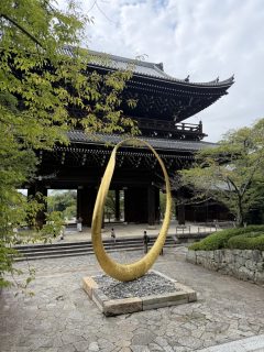 今日はお彼岸で知恩院へ